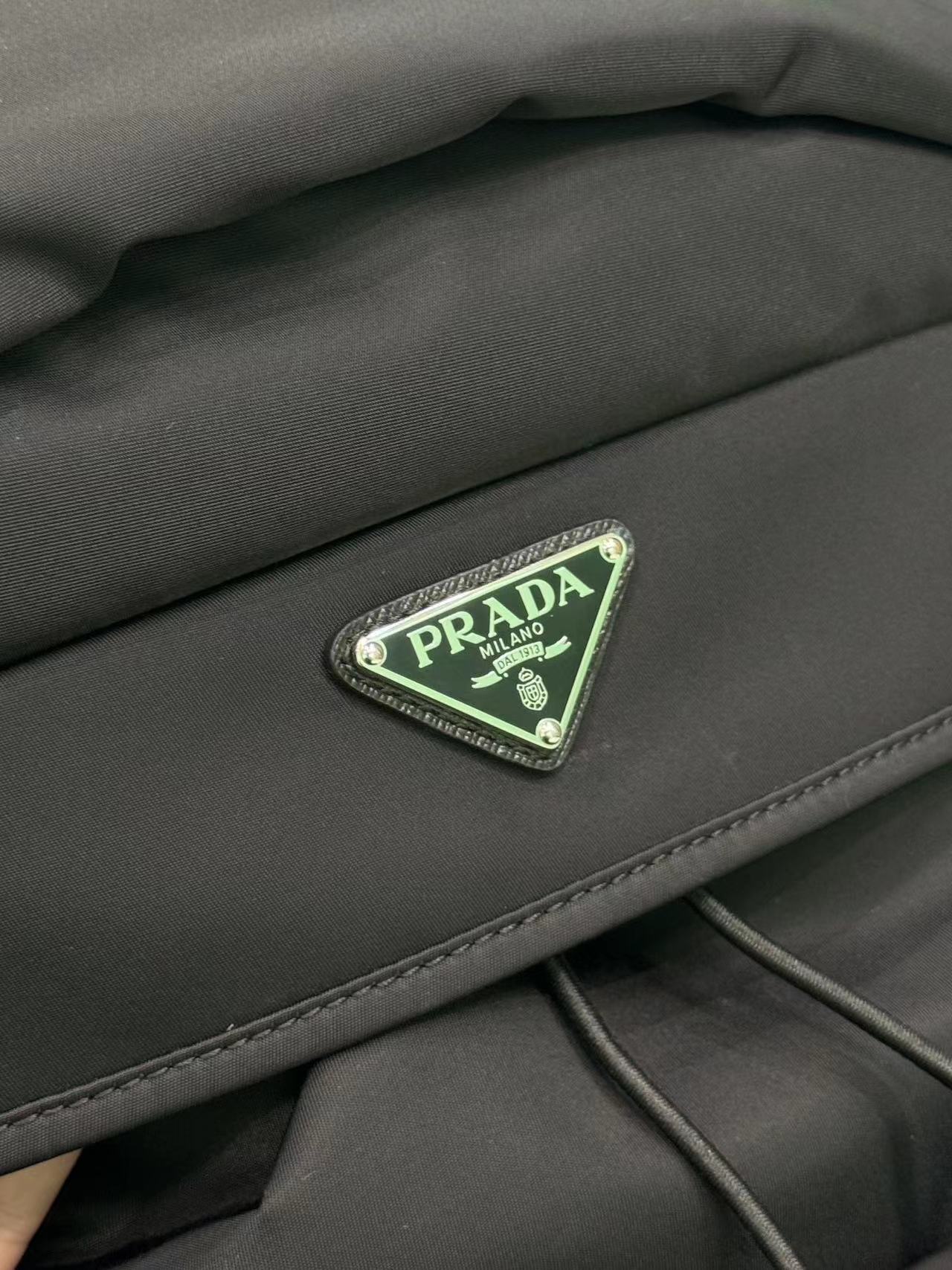 Prada プラダ バッグ