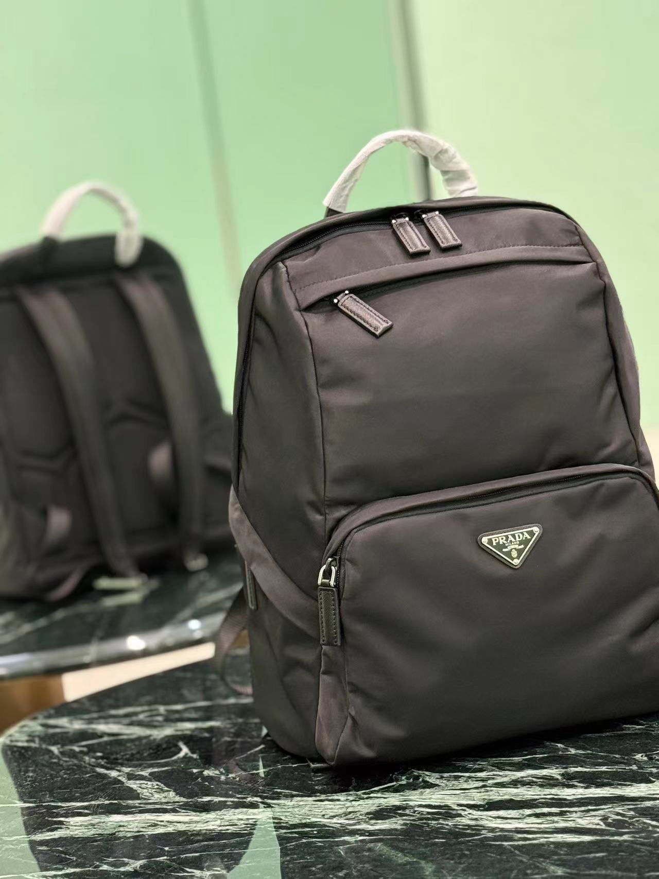 Prada プラダ バッグ