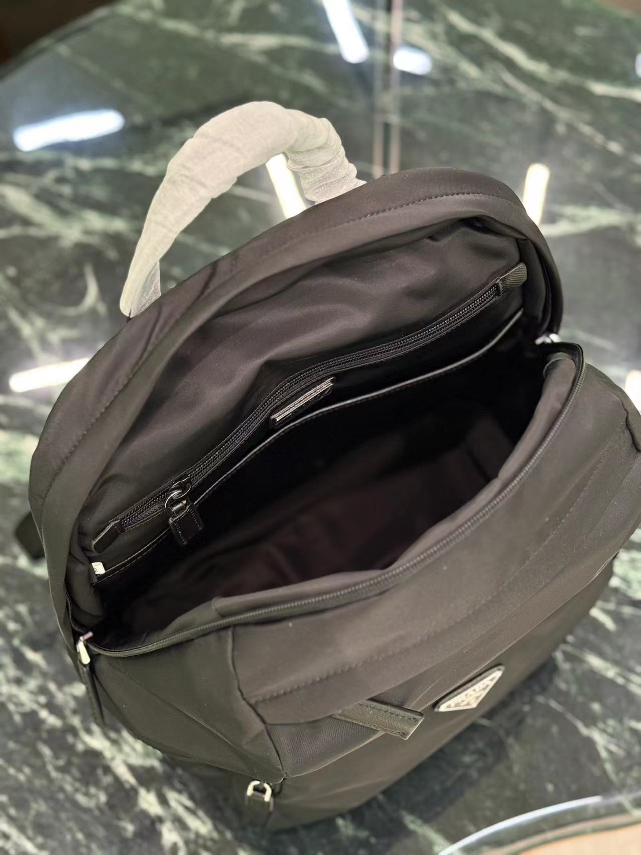 Prada プラダ バッグ