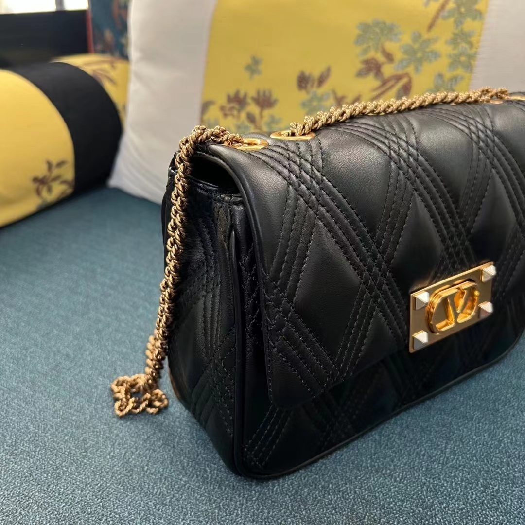 Valentino ヴァレンティノ  バッグ