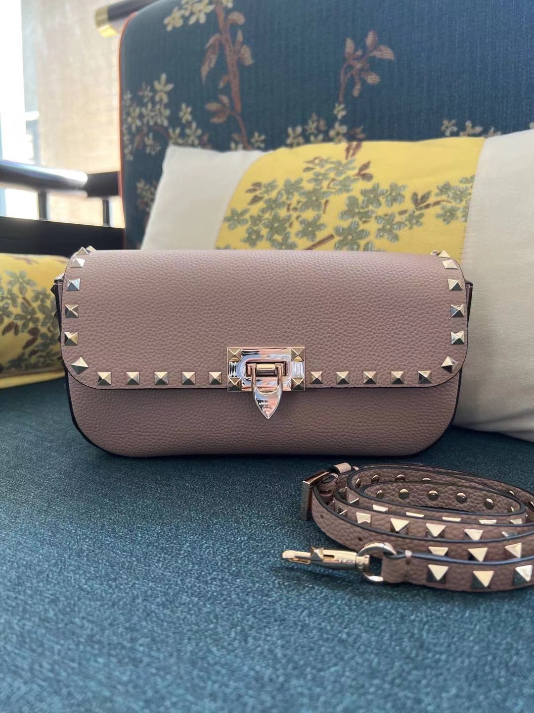 Valentino ヴァレンティノ  バッグ