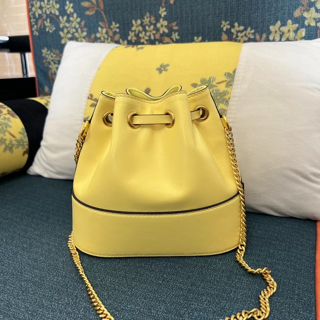 Valentino ヴァレンティノ  バッグ