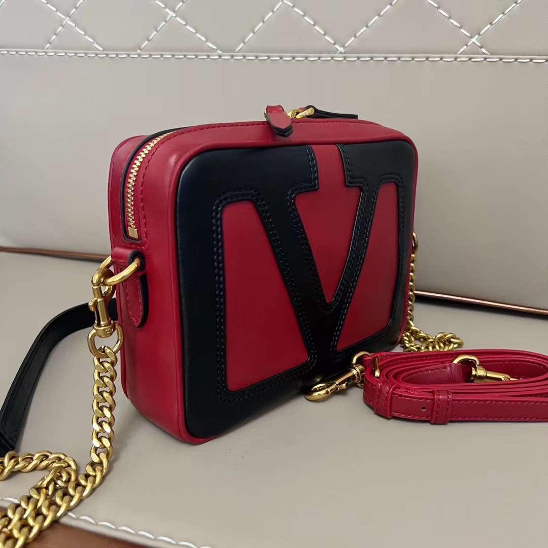 Valentino ヴァレンティノ  バッグ