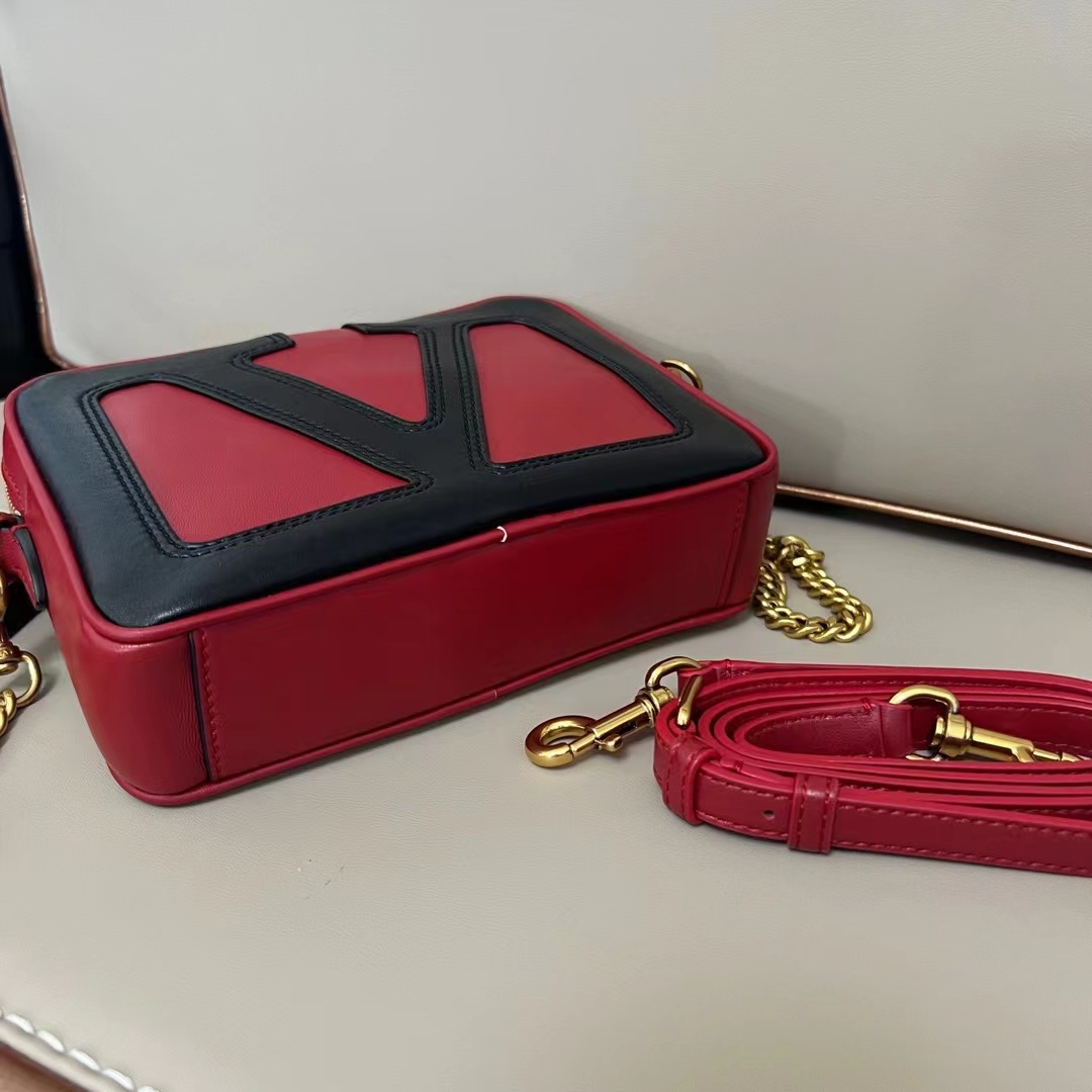 Valentino ヴァレンティノ  バッグ