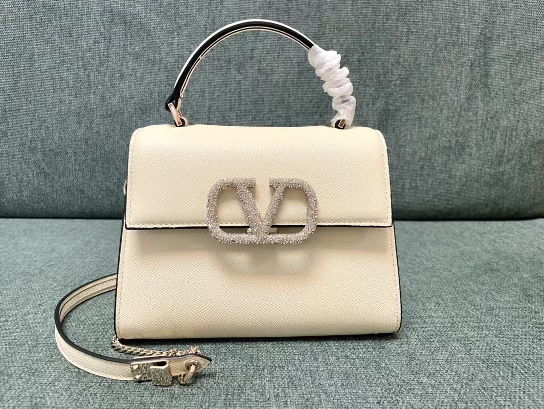 Valentino ヴァレンティノ  バッグ