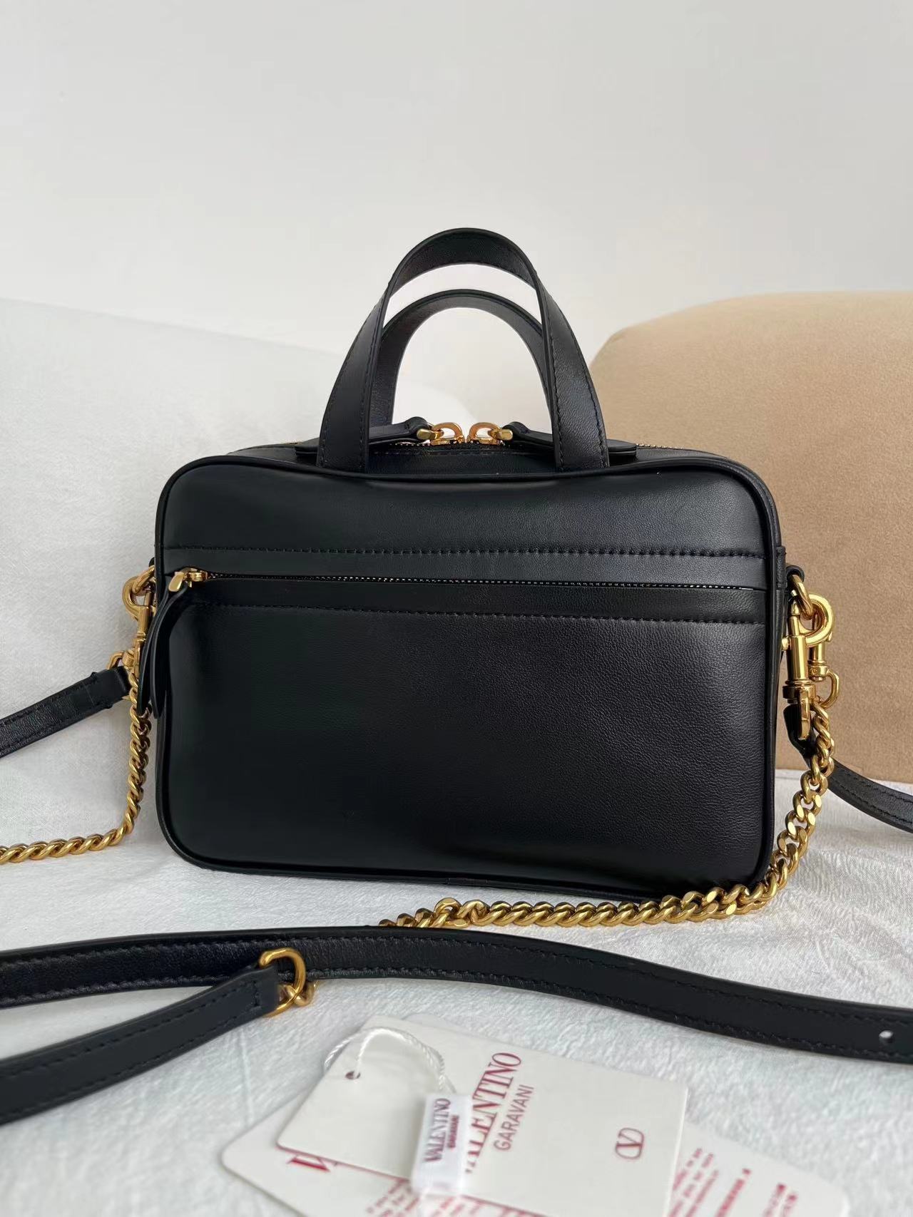 Valentino ヴァレンティノ  バッグ