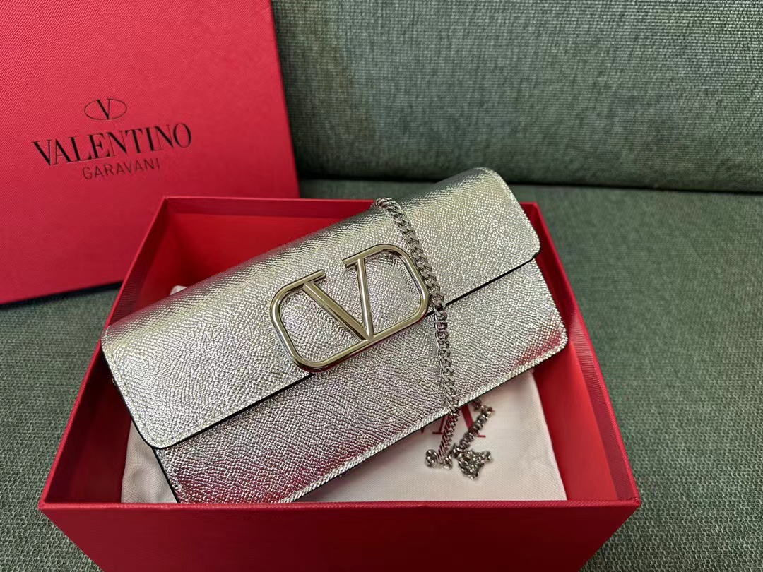 Valentino ヴァレンティノ  バッグ