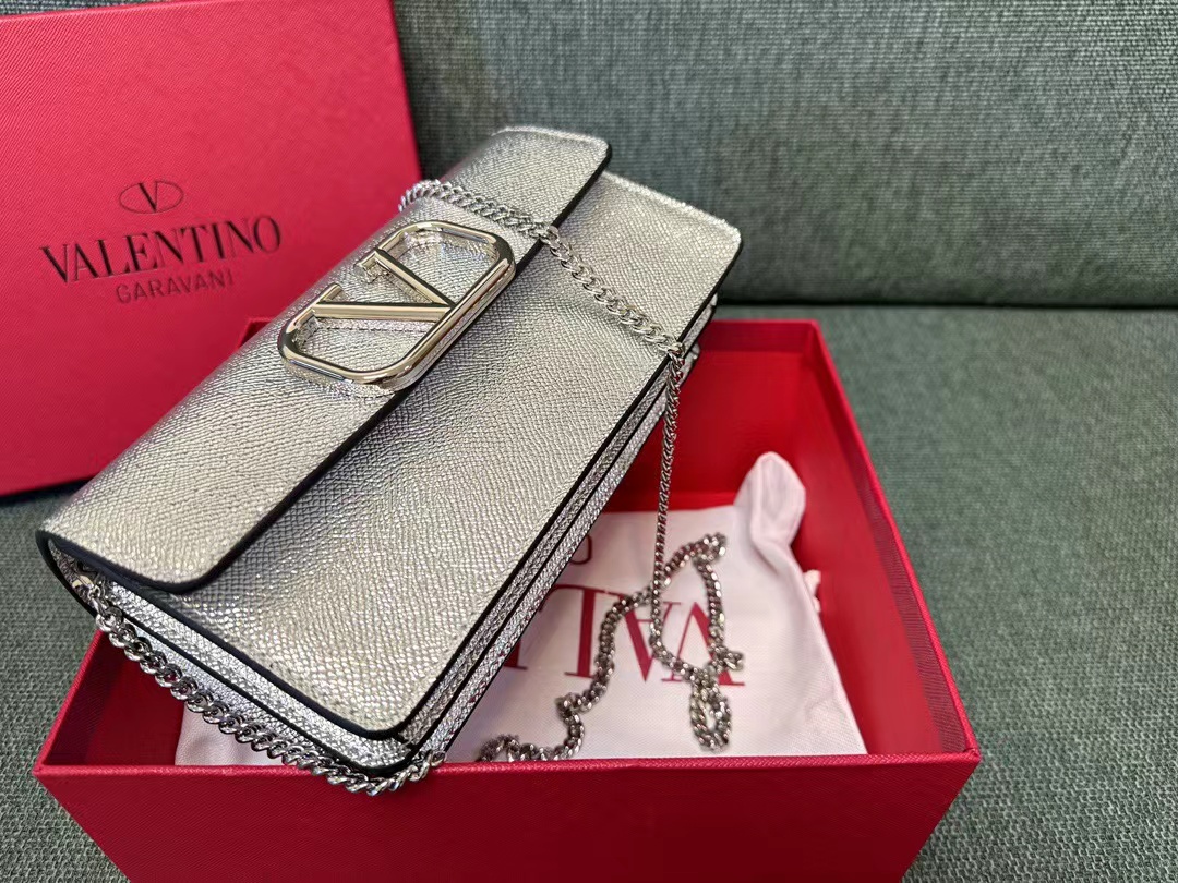 Valentino ヴァレンティノ  バッグ