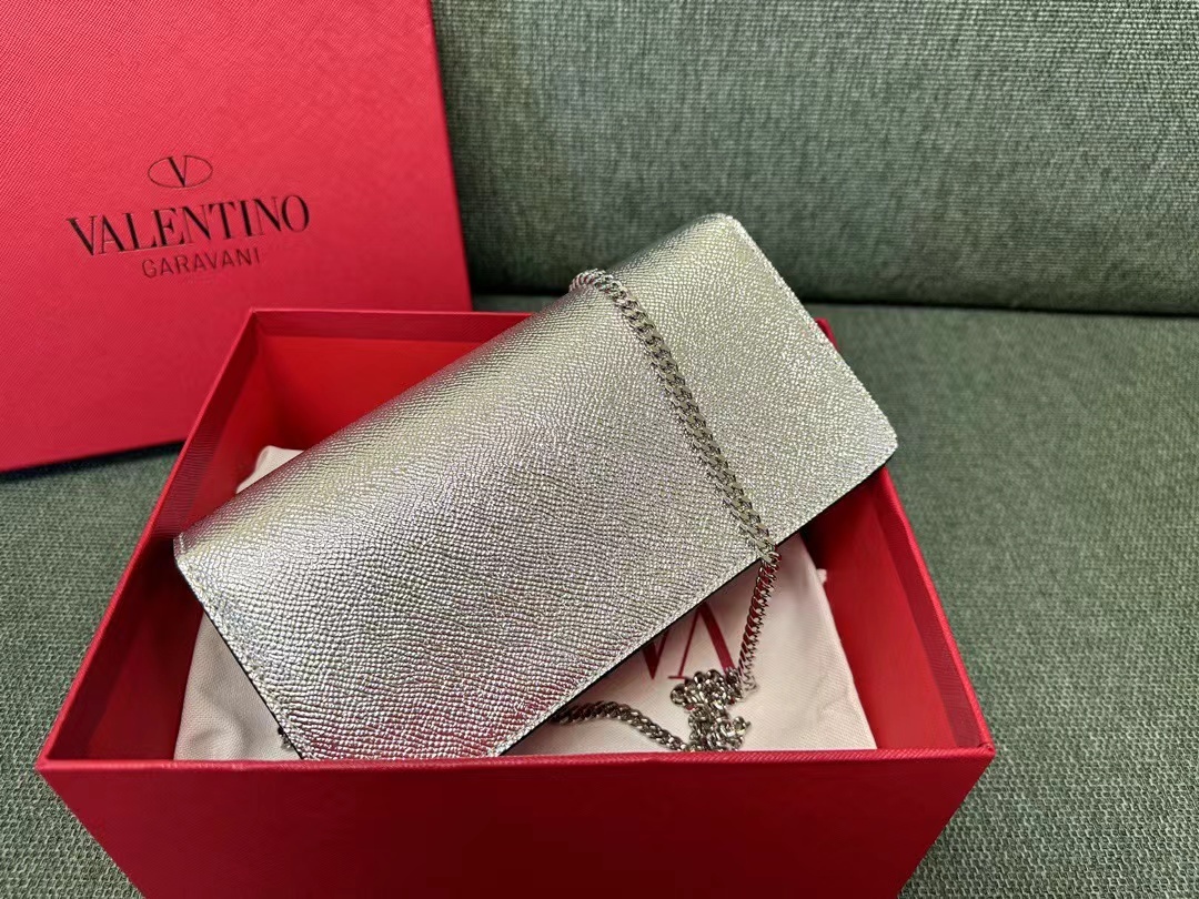 Valentino ヴァレンティノ  バッグ