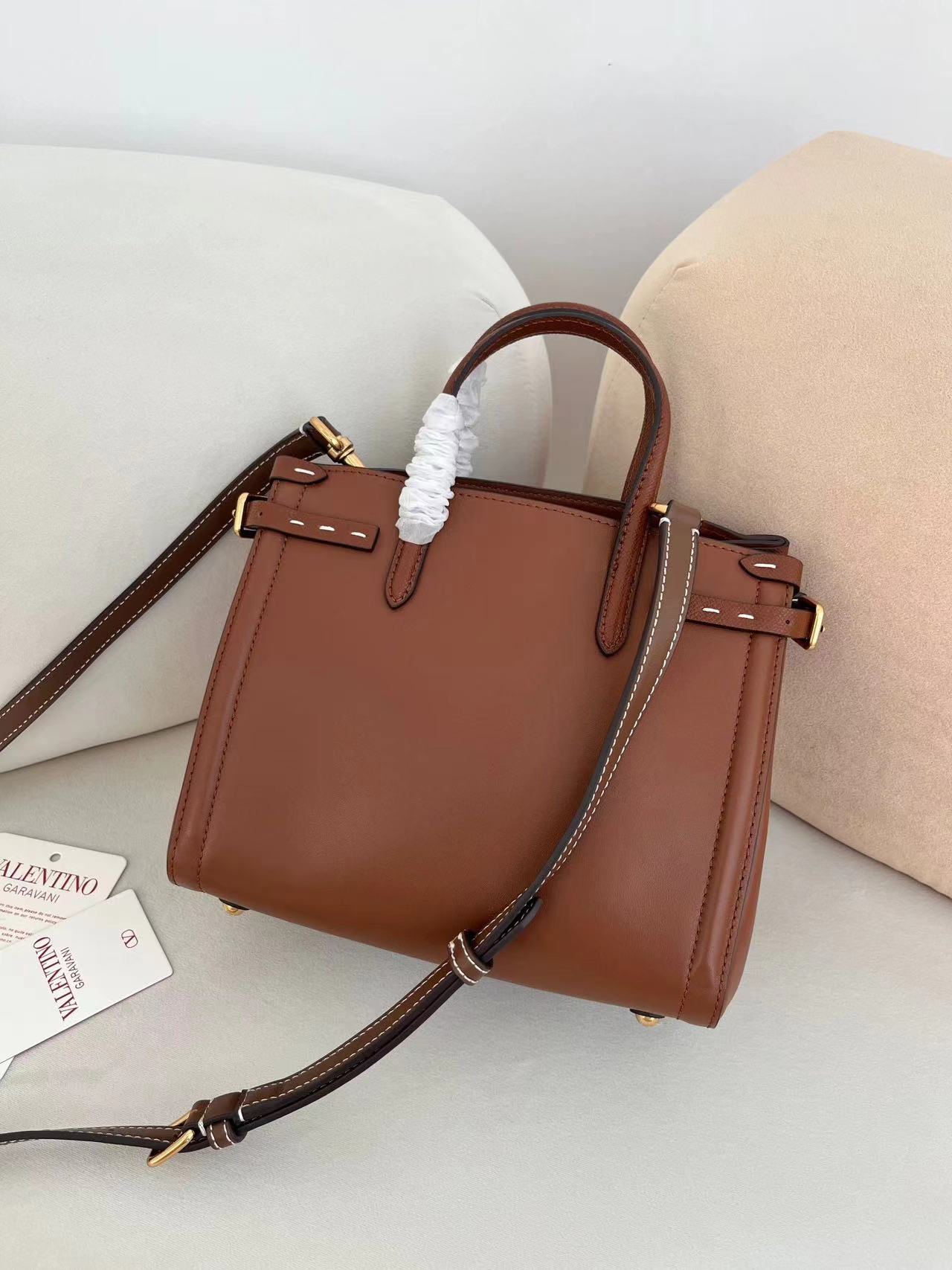 Valentino ヴァレンティノ  バッグ