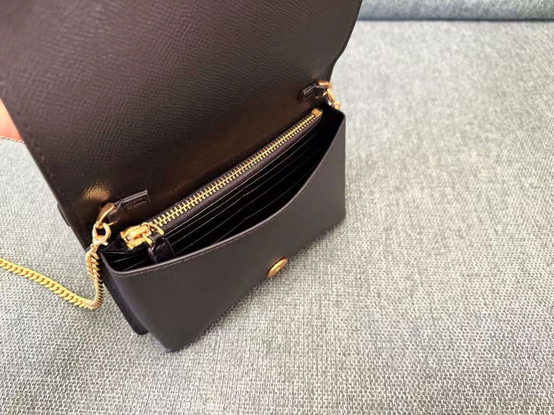 Valentino ヴァレンティノ  バッグ