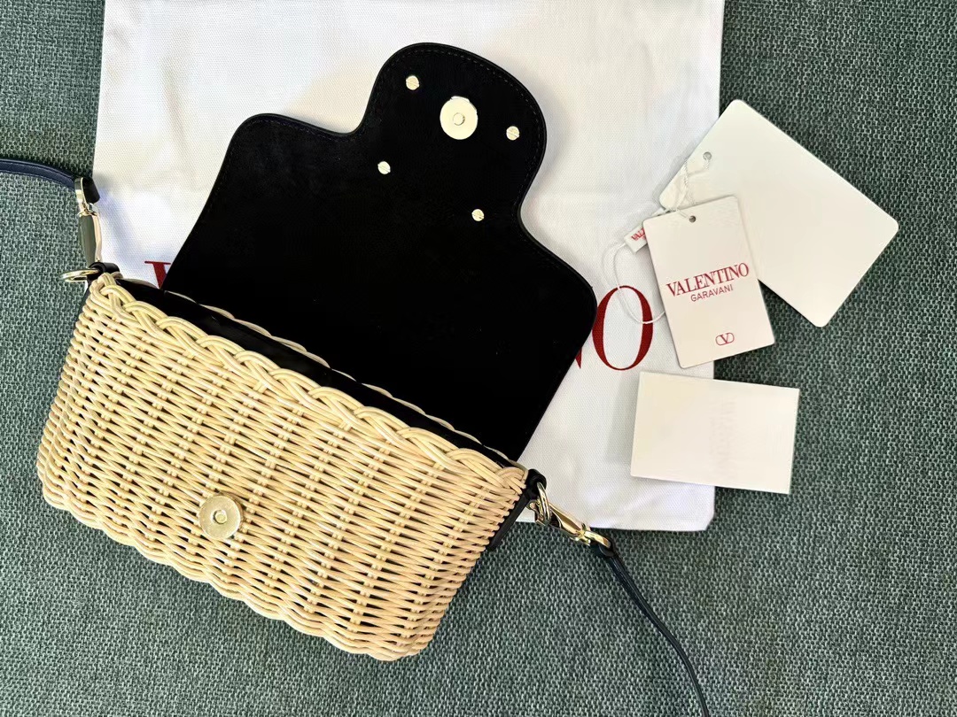 Valentino ヴァレンティノ  バッグ