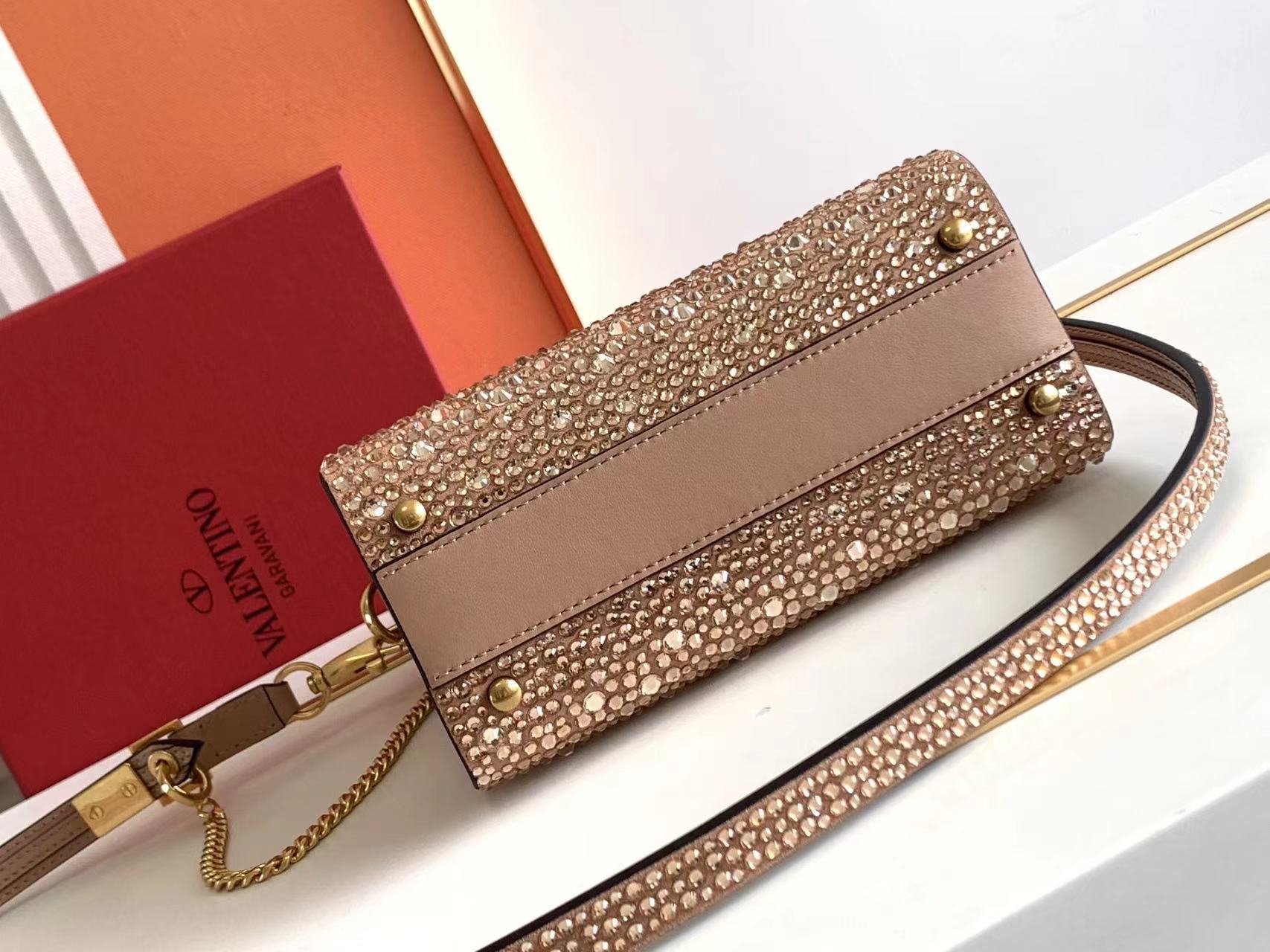 Valentino ヴァレンティノ  バッグ