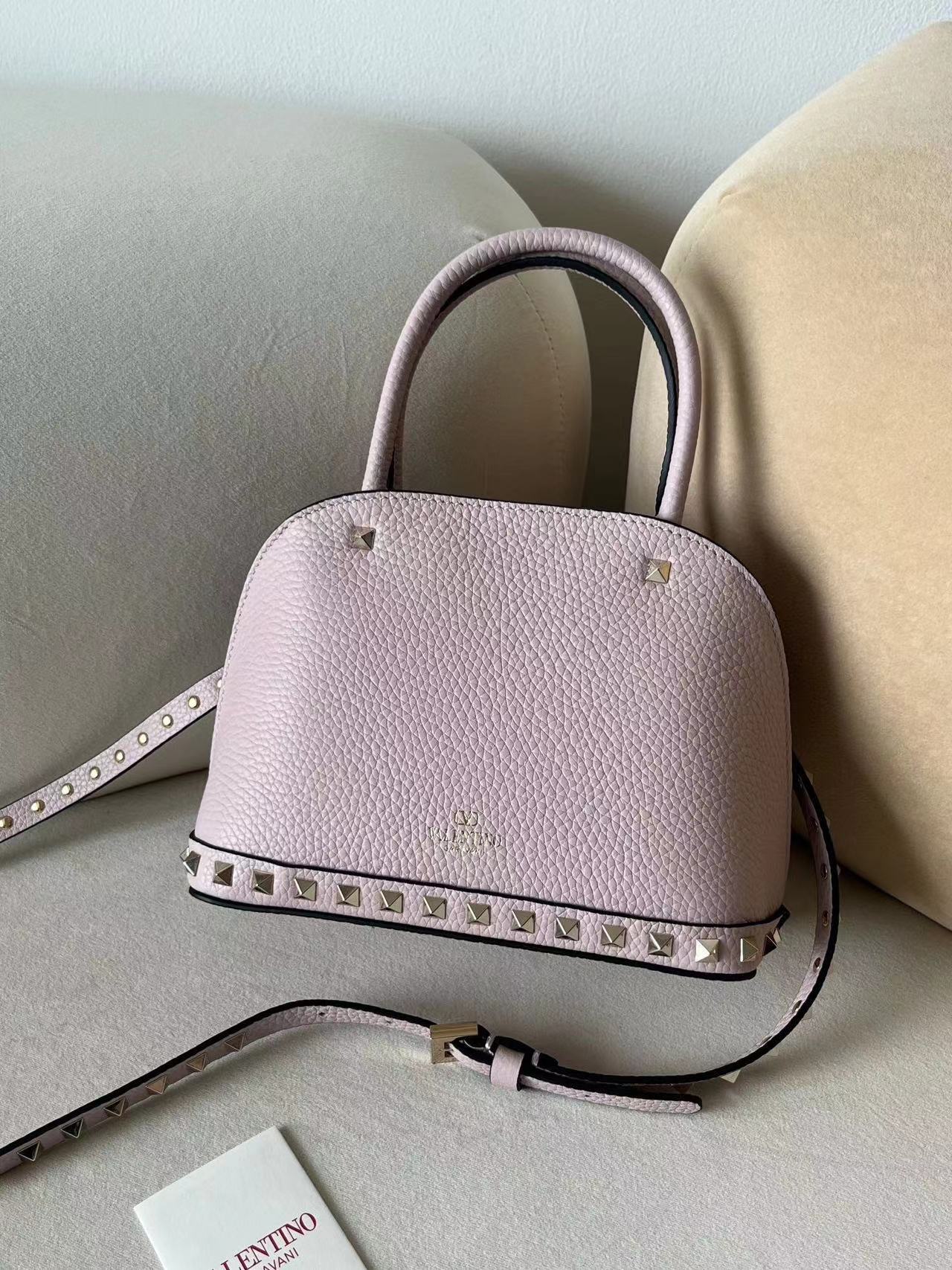 Valentino ヴァレンティノ  バッグ