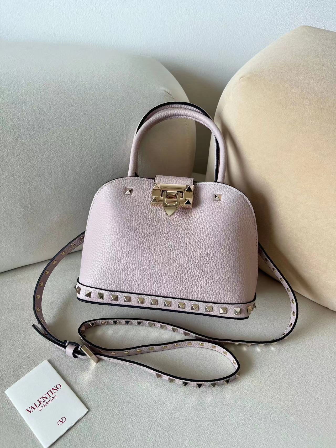 Valentino ヴァレンティノ  バッグ