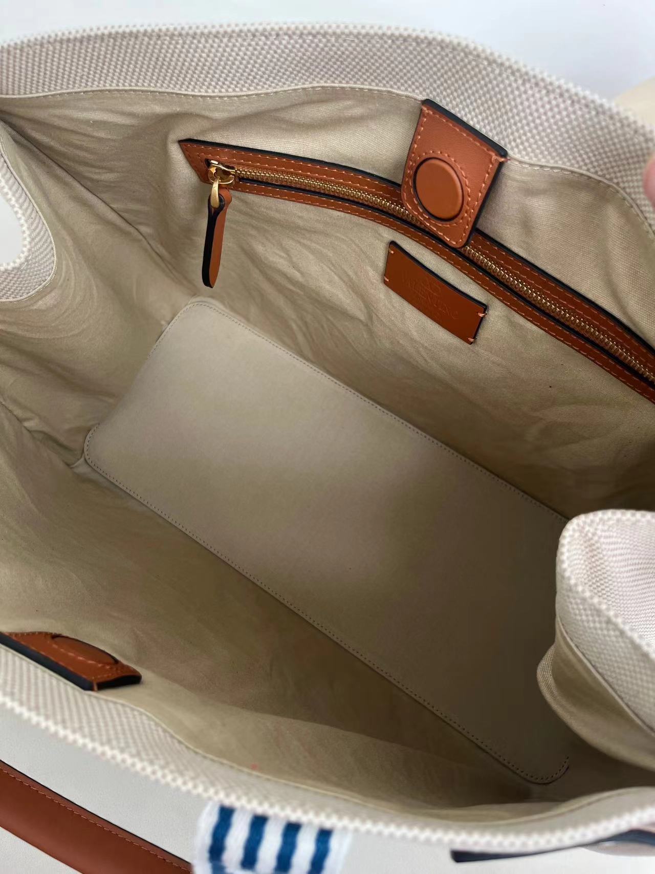 Valentino ヴァレンティノ  バッグ