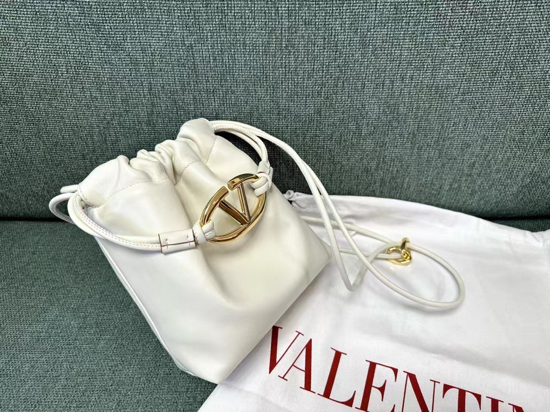 Valentino ヴァレンティノ  バッグ