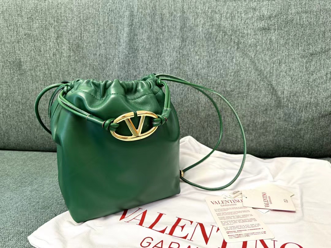 Valentino ヴァレンティノ  バッグ