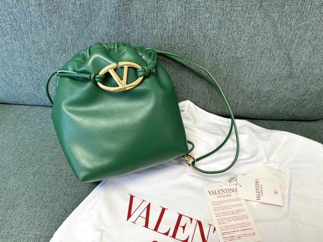 Valentino ヴァレンティノ  バッグ