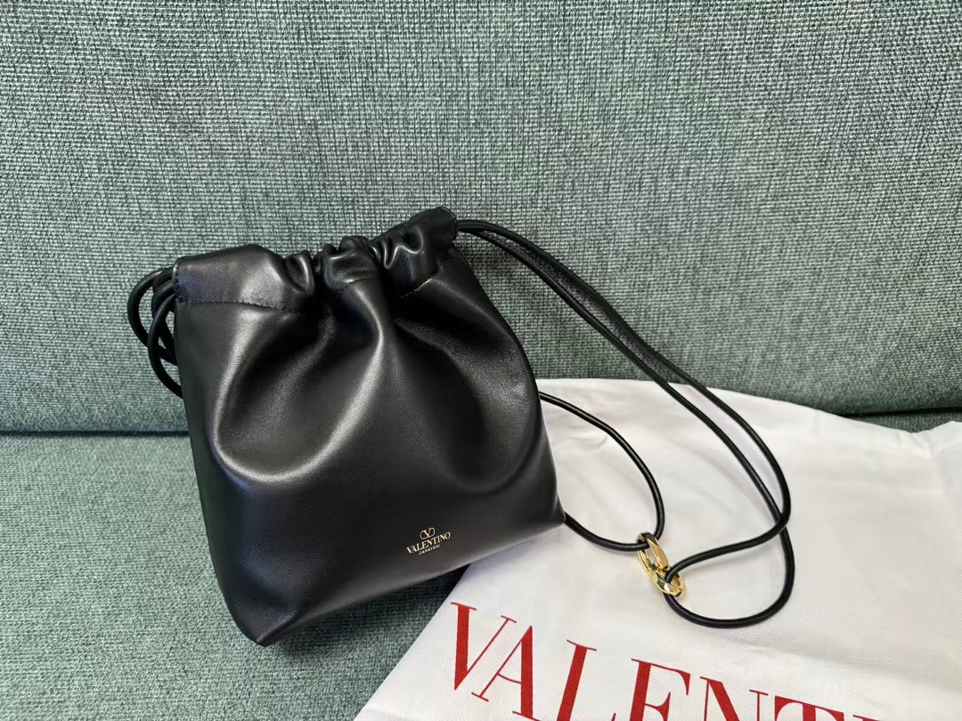 Valentino ヴァレンティノ  バッグ