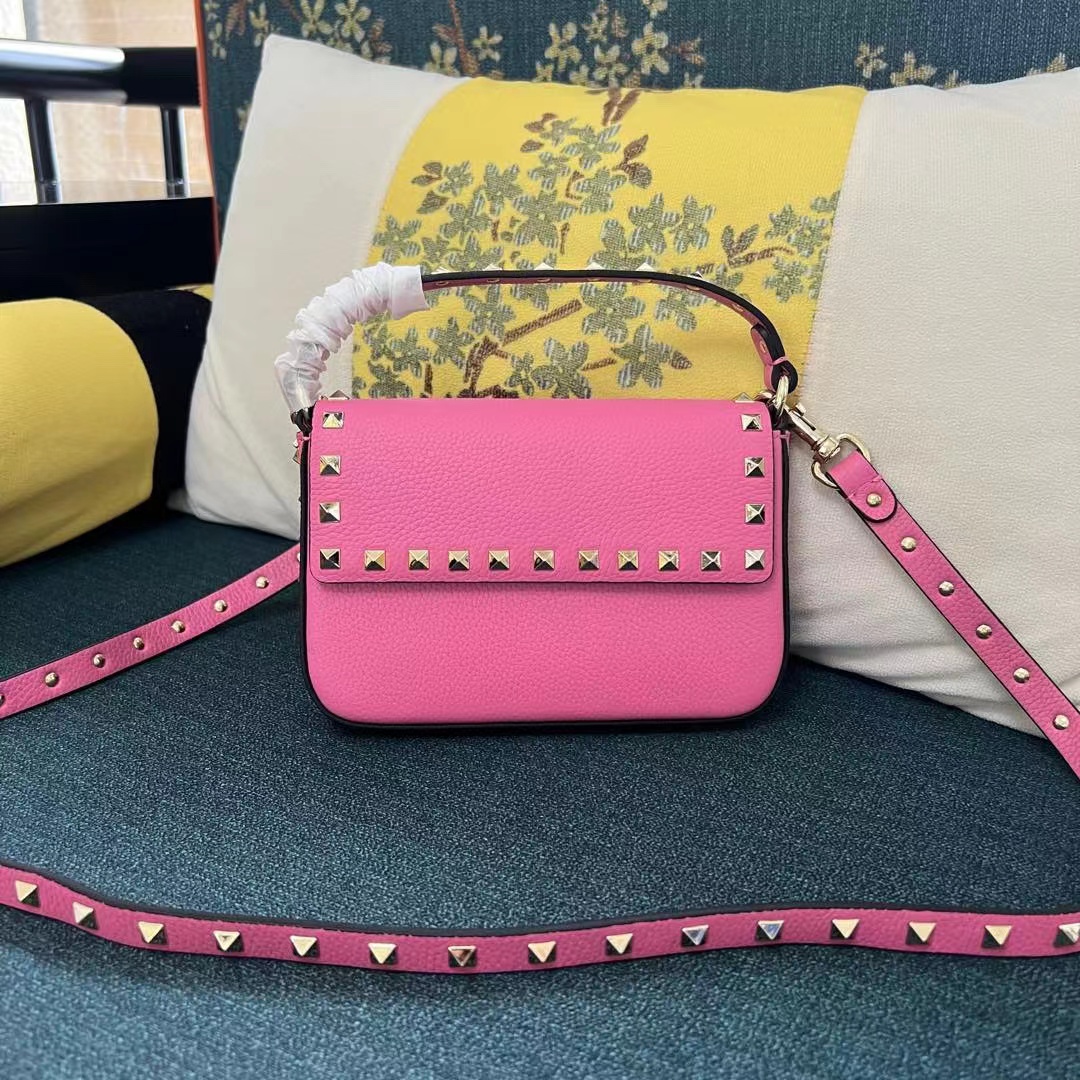 Valentino ヴァレンティノ  バッグ