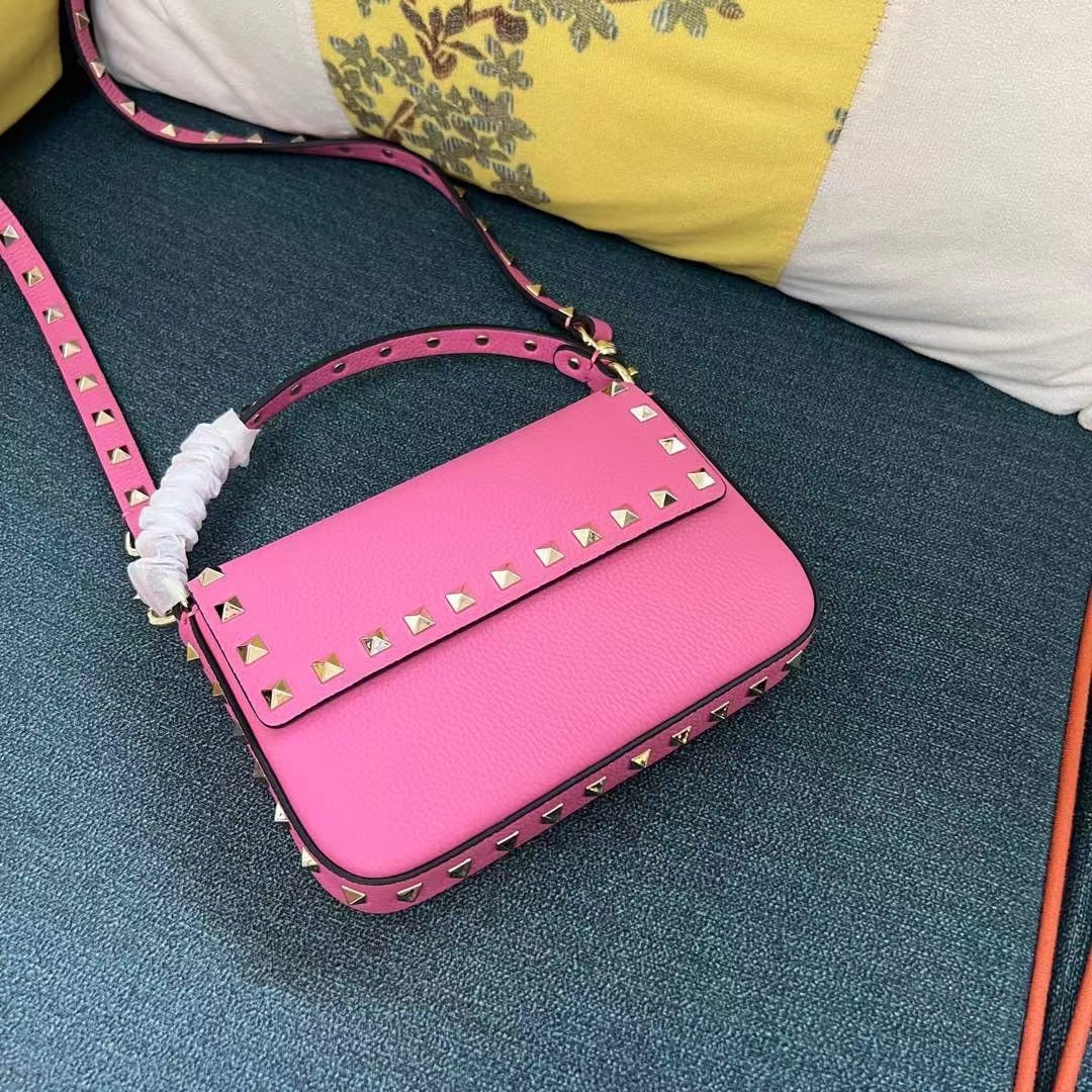 Valentino ヴァレンティノ  バッグ