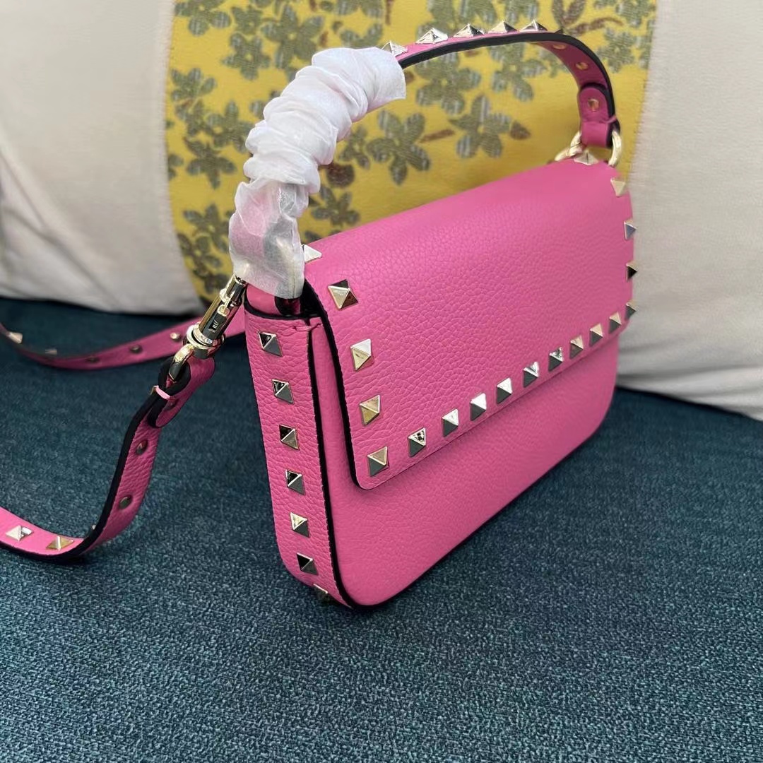 Valentino ヴァレンティノ  バッグ