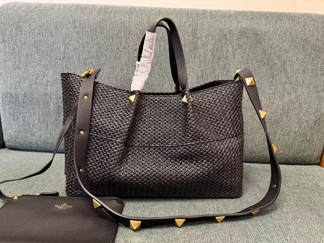 Valentino ヴァレンティノ  バッグ