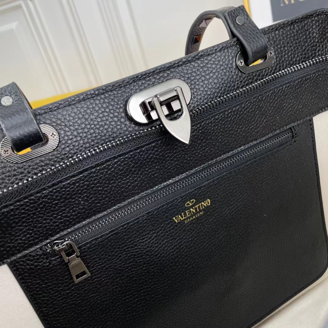 Valentino ヴァレンティノ  バッグ