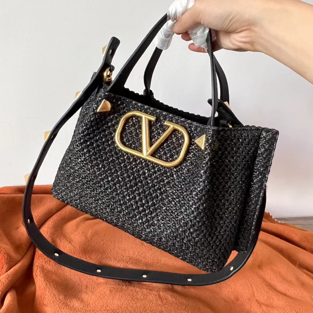 Valentino ヴァレンティノ  バッグ