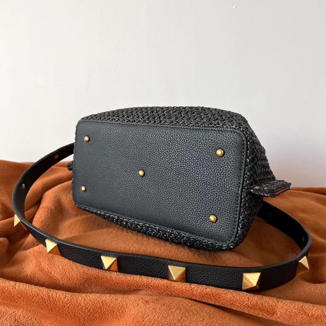 Valentino ヴァレンティノ  バッグ