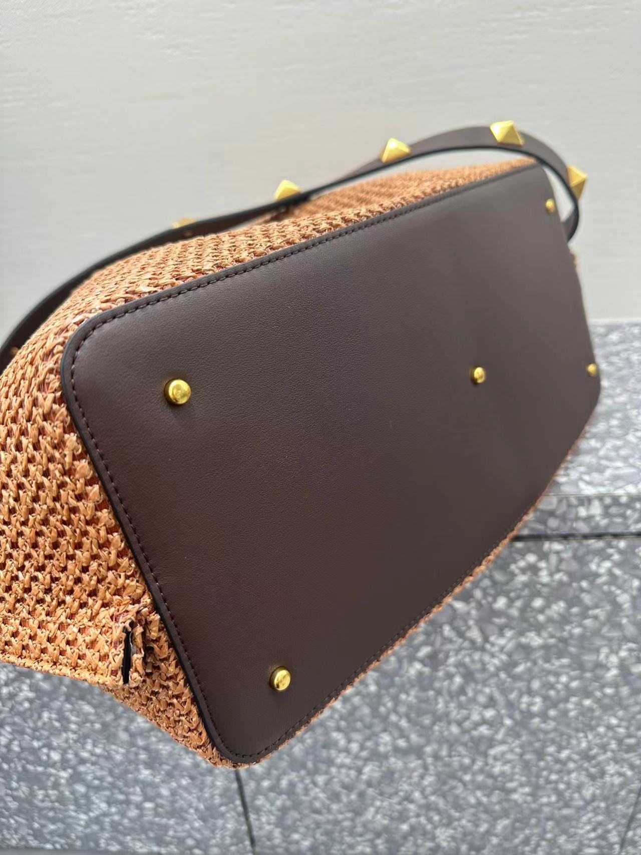 Valentino ヴァレンティノ  バッグ