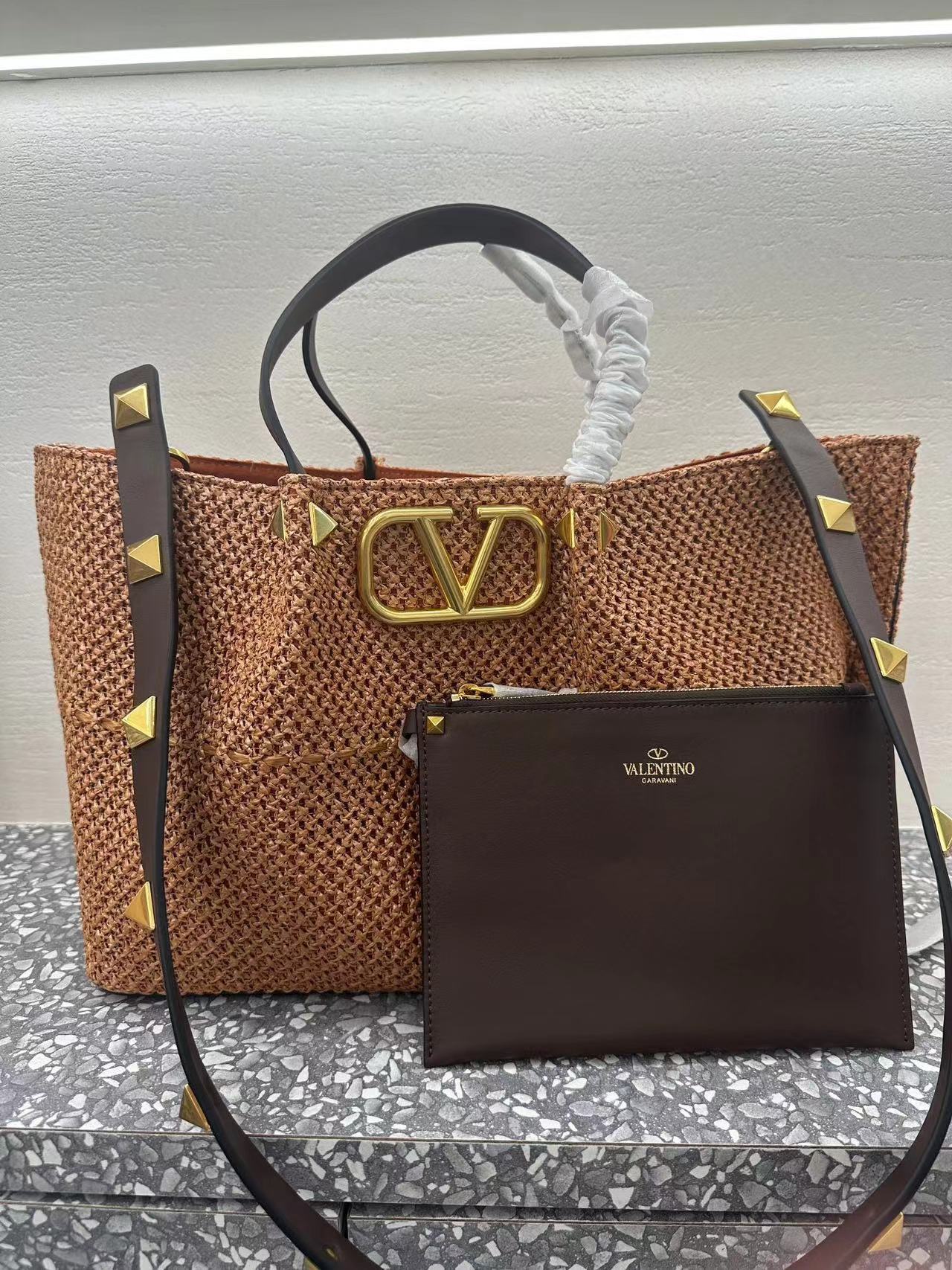 Valentino ヴァレンティノ  バッグ