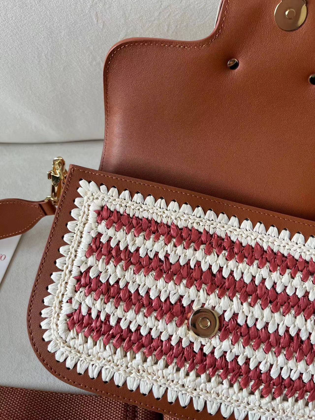 Valentino ヴァレンティノ  バッグ