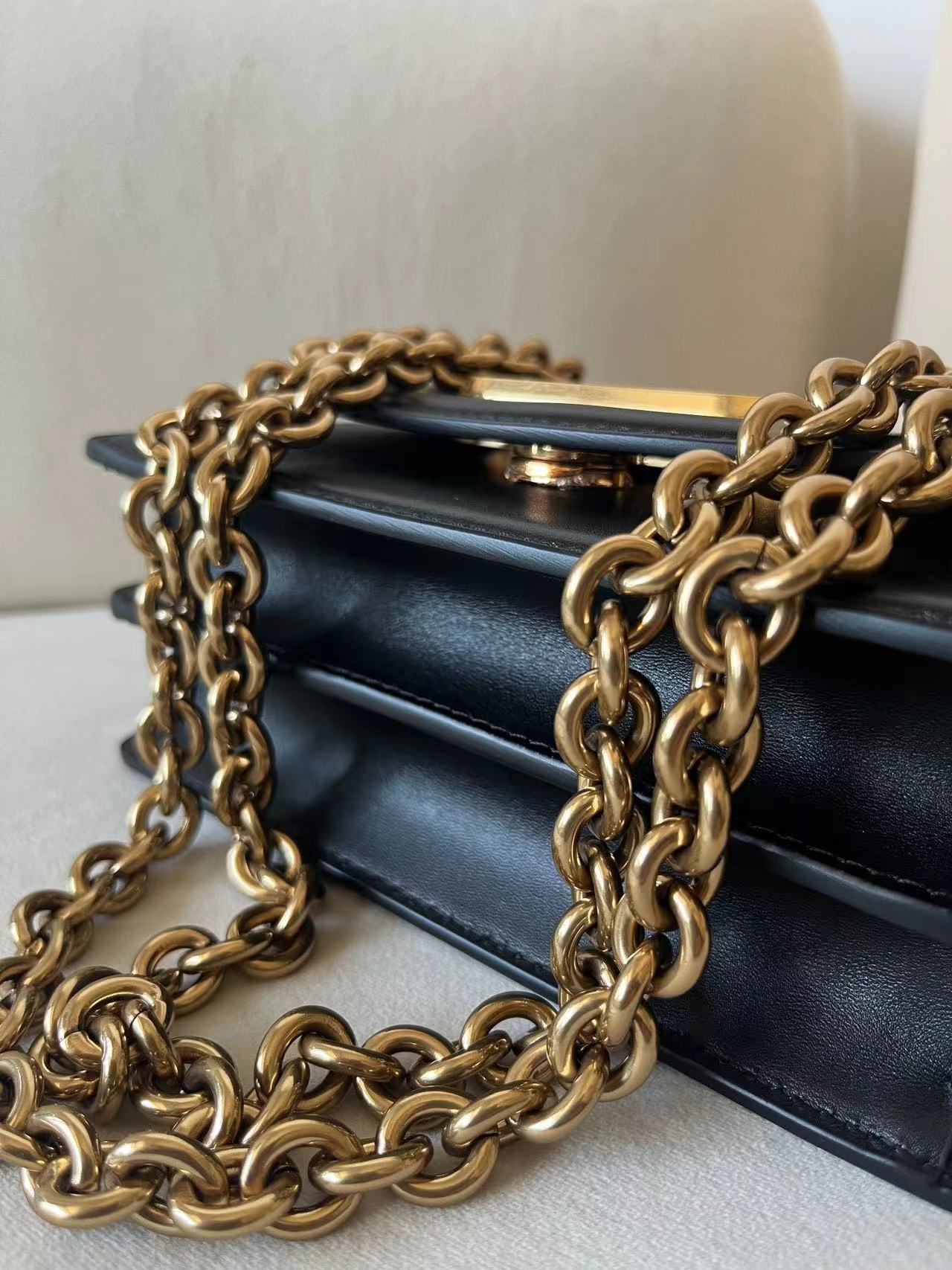 Valentino ヴァレンティノ  バッグ