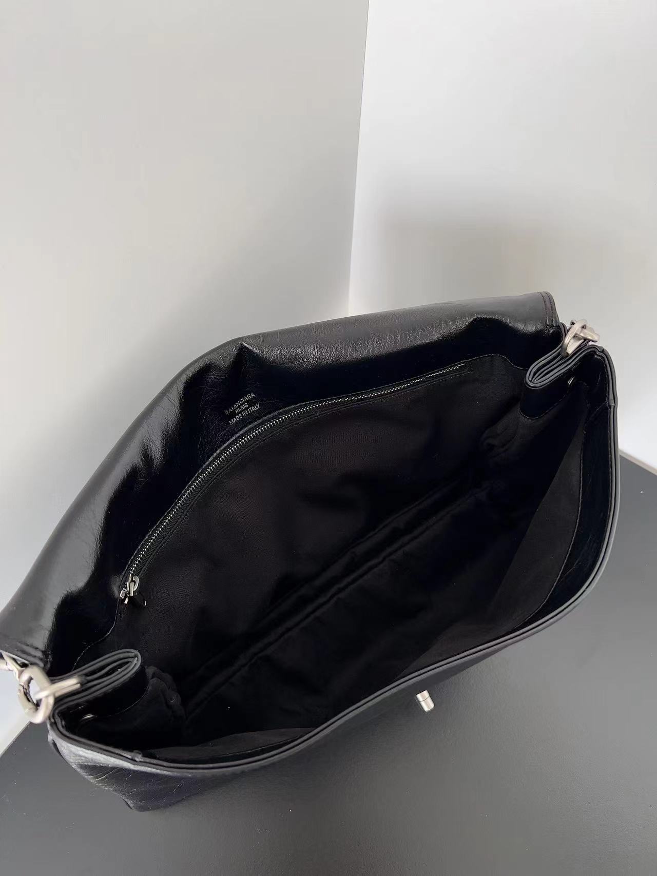 Balenciaga バレンシアガ  バッグ