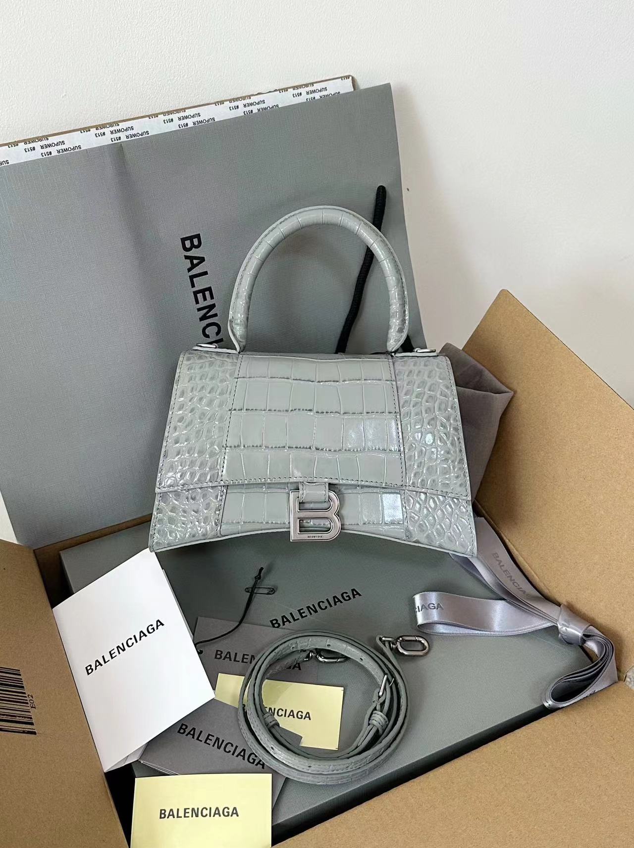 Balenciaga バレンシアガ  バッグ