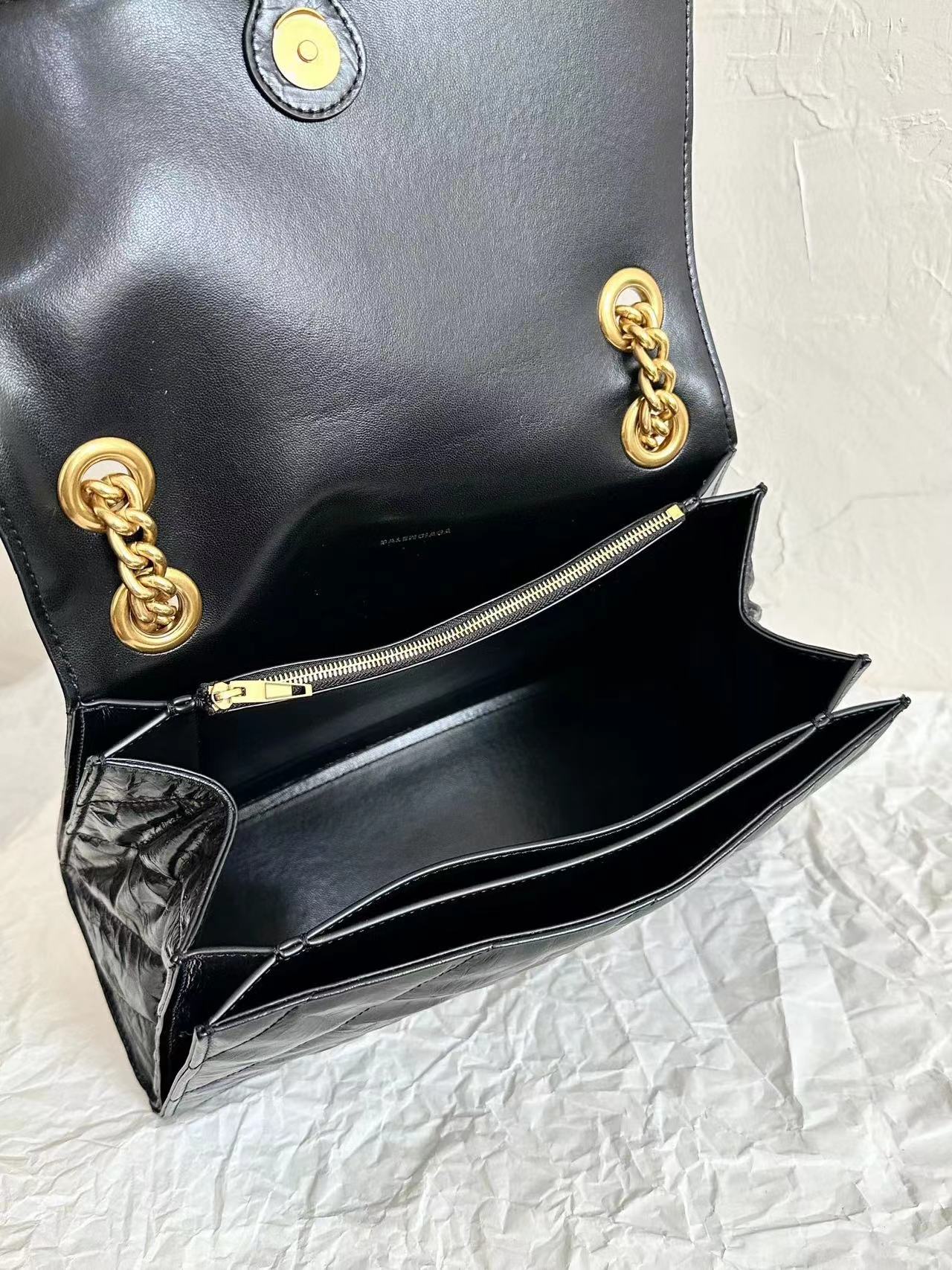 Balenciaga バレンシアガ  バッグ