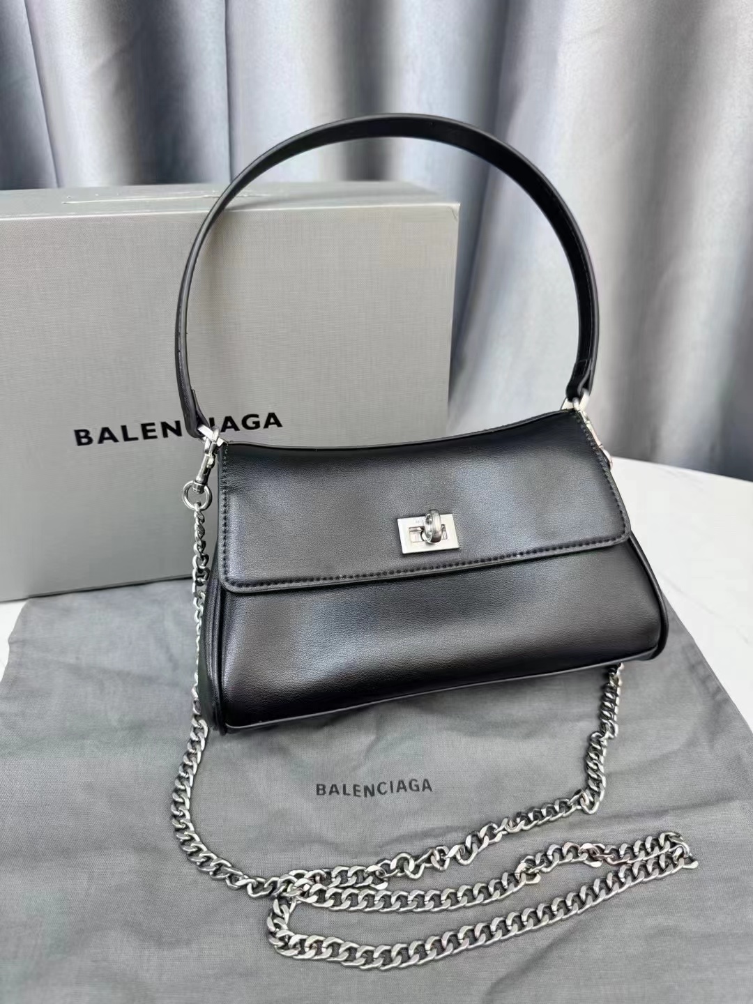 Balenciaga バレンシアガ  バッグ