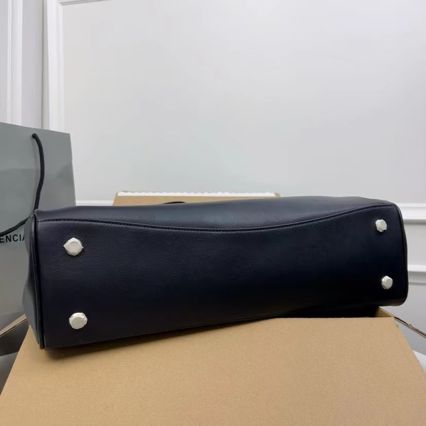 Balenciaga バレンシアガ  バッグ