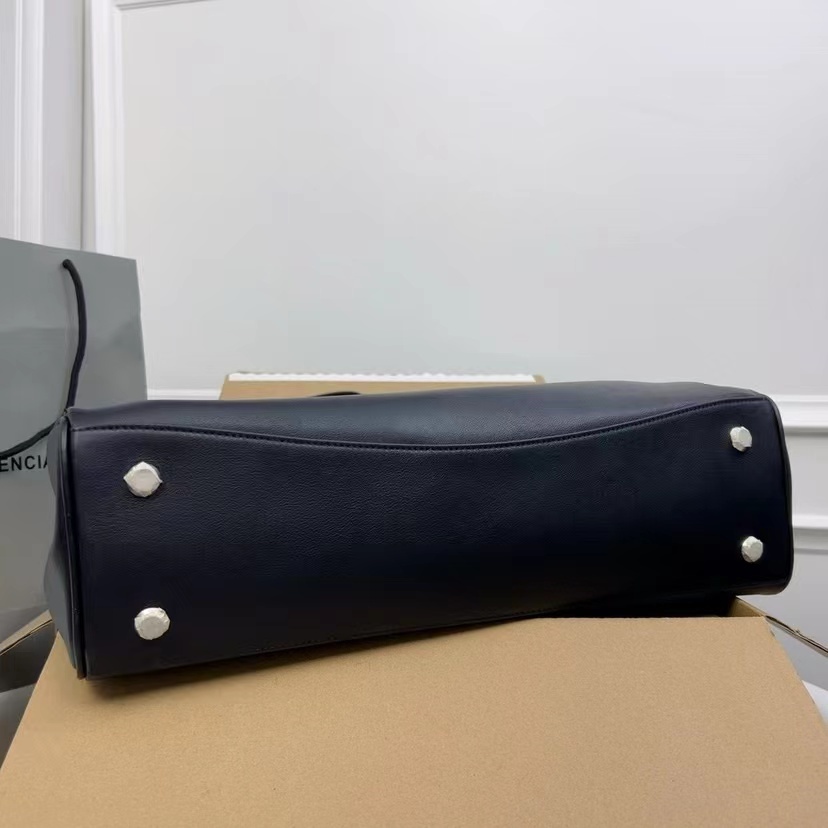 Balenciaga バレンシアガ  バッグ