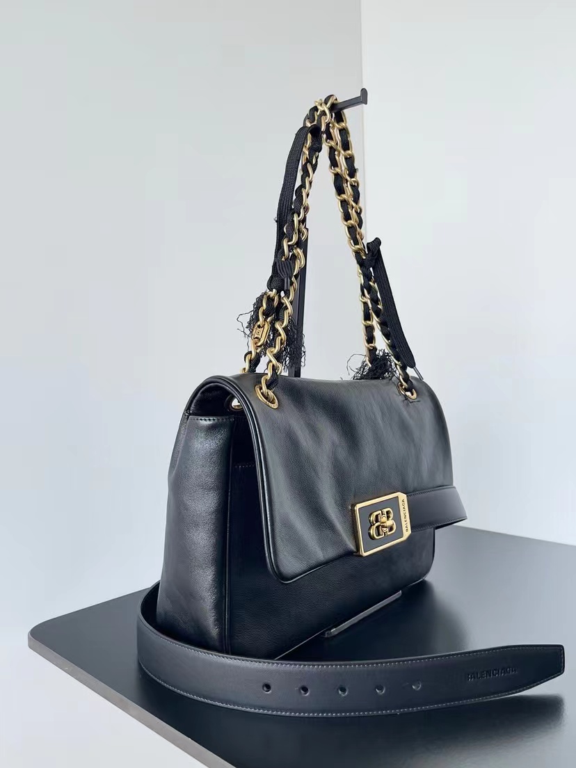 Balenciaga バレンシアガ  バッグ