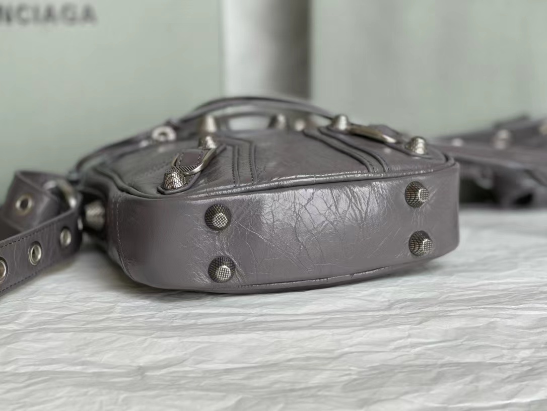 Balenciaga バレンシアガ  バッグ