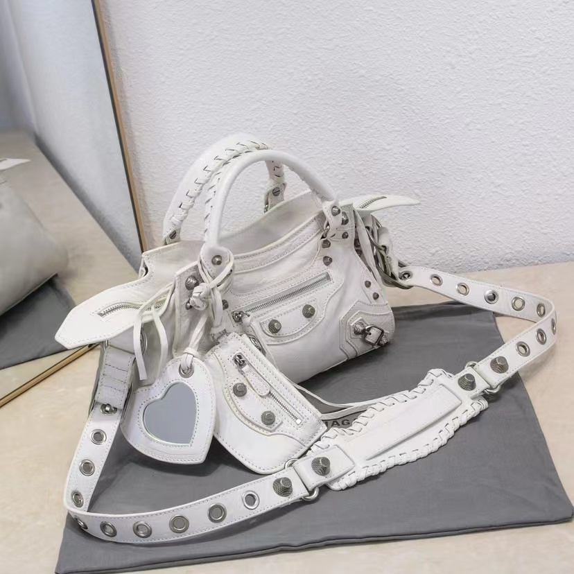 Balenciaga バレンシアガ  バッグ