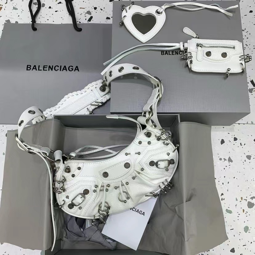 Balenciaga バレンシアガ  バッグ