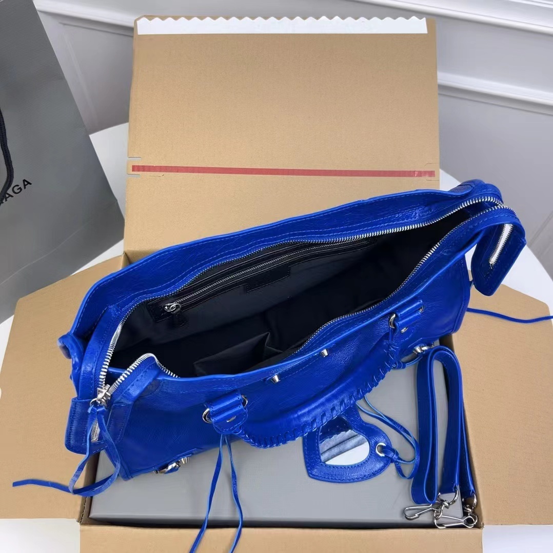 Balenciaga バレンシアガ  バッグ