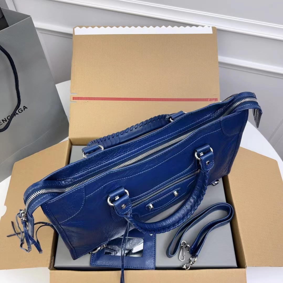 Balenciaga バレンシアガ  バッグ