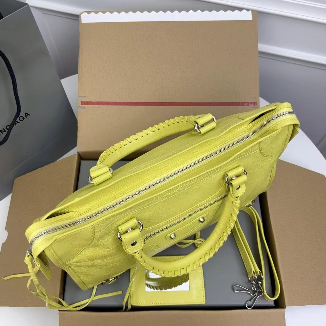 Balenciaga バレンシアガ  バッグ