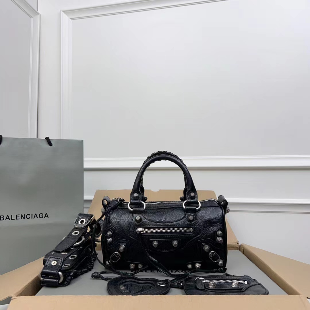 Balenciaga バレンシアガ  バッグ