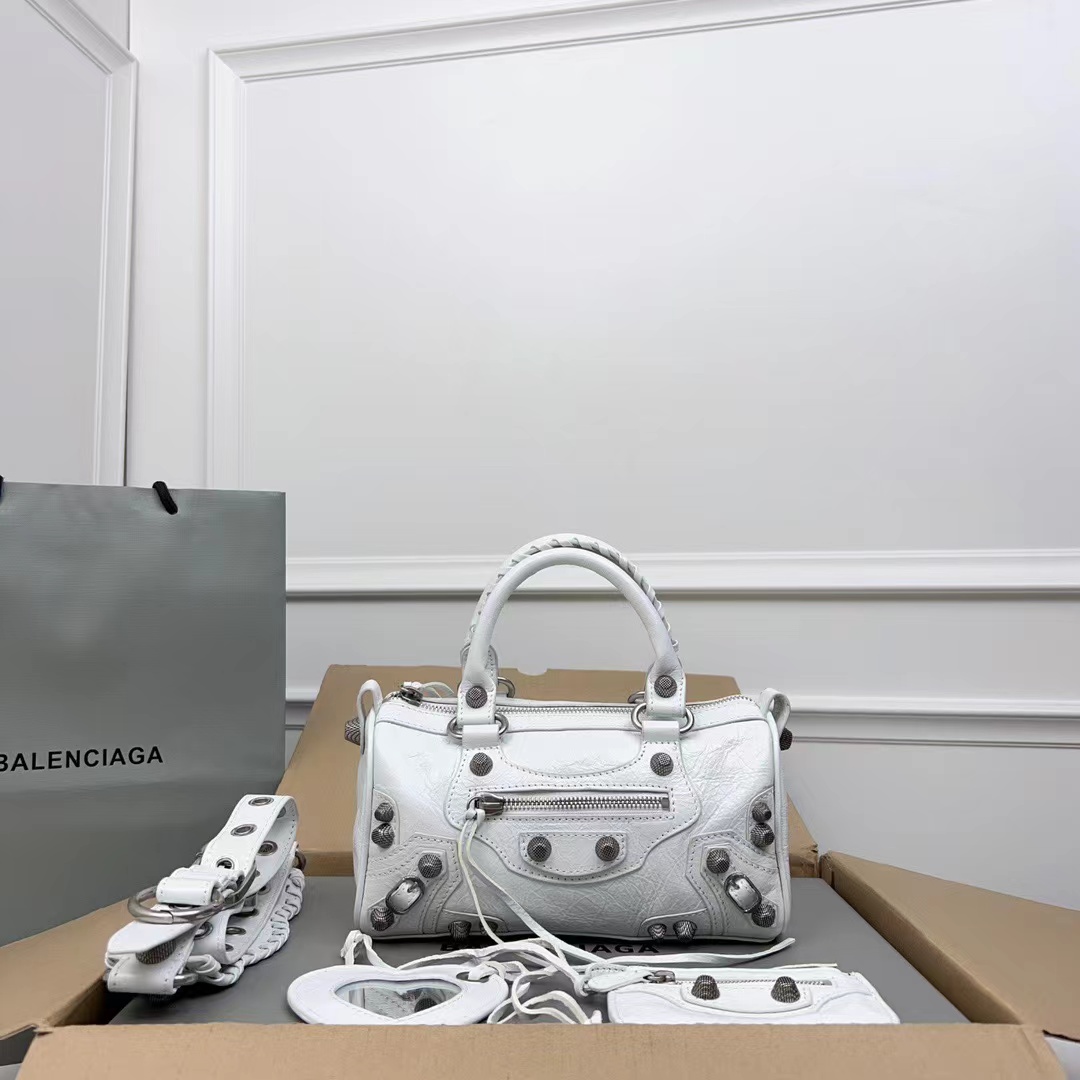 Balenciaga バレンシアガ  バッグ